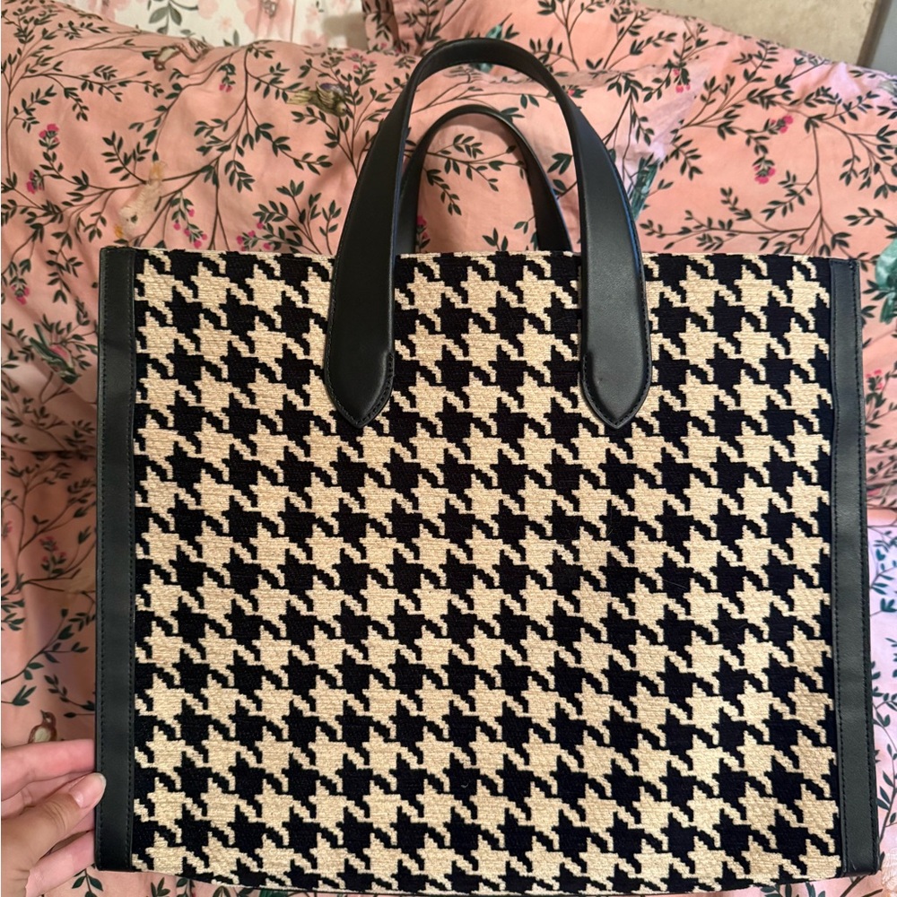 Kate Spade Manhattan Black + Cream Houndstooth Tote - Picture 4 of 7